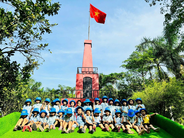 MẦM NON HỌA MY THAM QUAN HỌC TẬP TRẢI NGHIỆM TẠI “CÁNH BUỒM XANH”- GIA LÂM- HN